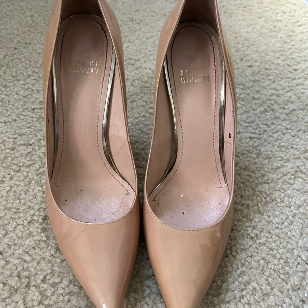 Stuart Weitzman Cream Heels with Pointed Toe and High Heel